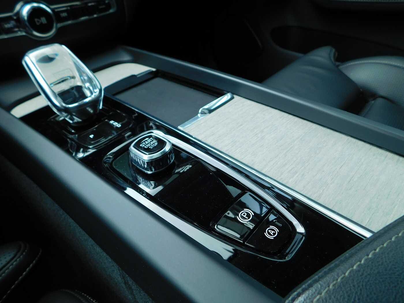 Volvo  T8 AWD Recharge Inscription