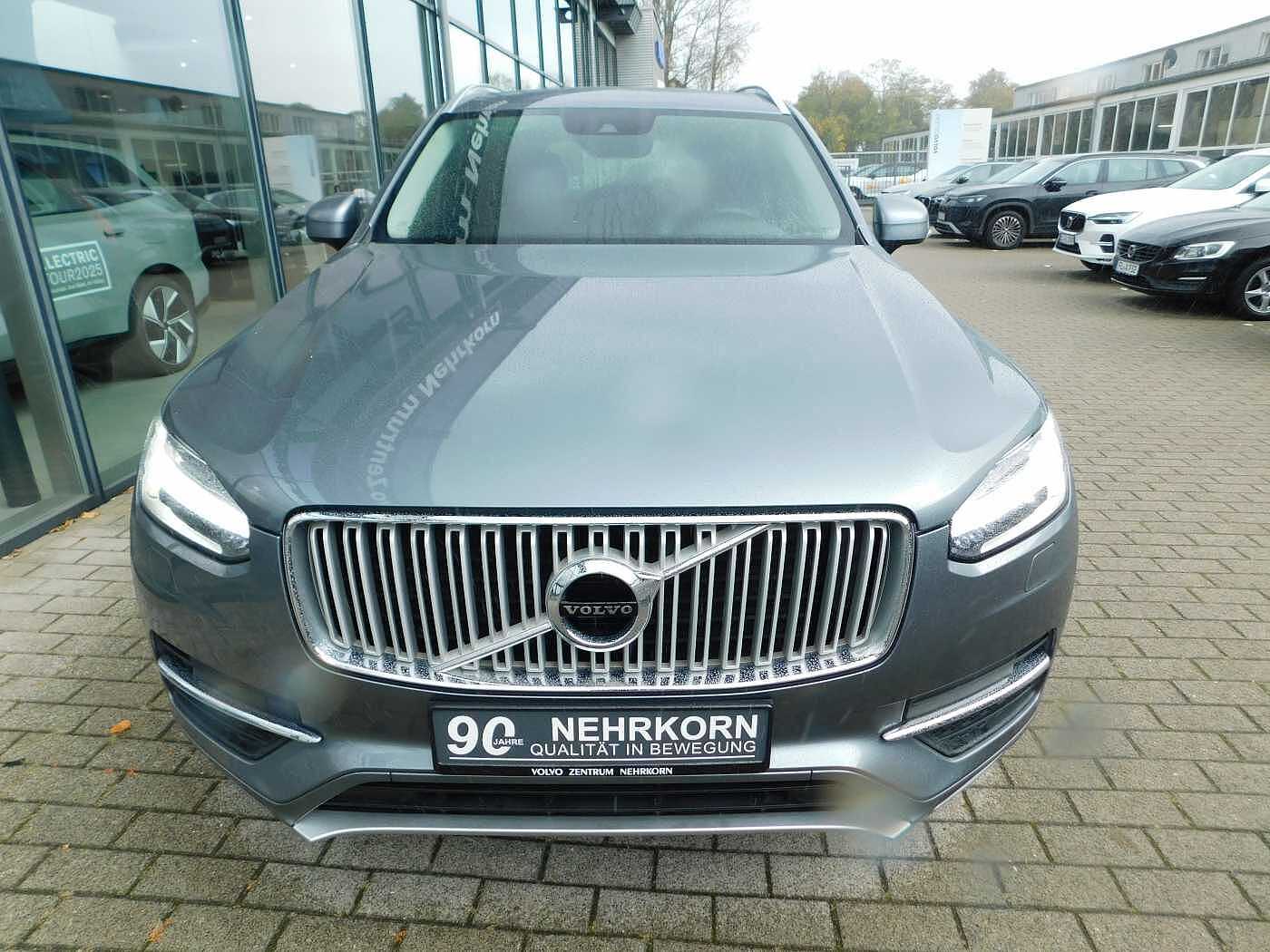 Volvo  D4 AWD Inscription