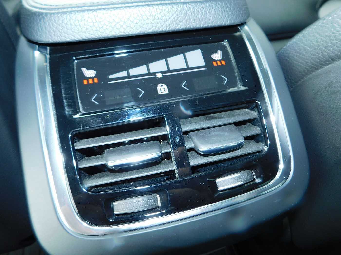 Volvo  D4 AWD Inscription