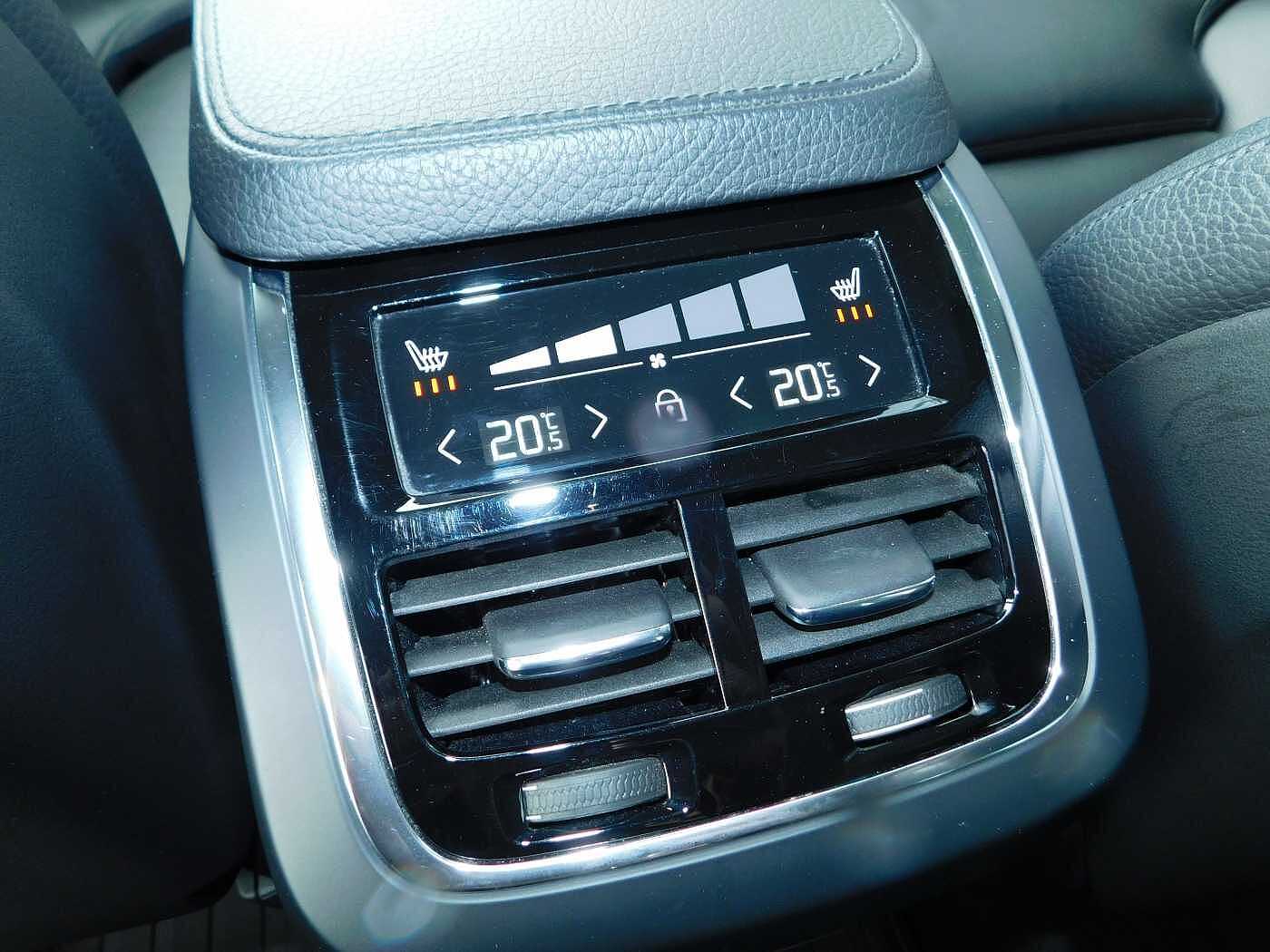 Volvo  D4 AWD Inscription