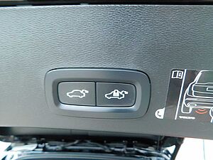 Volvo  Recharge Pro