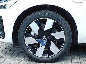 Volvo  T8 AWD Plug-in Hybrid Plus Dark