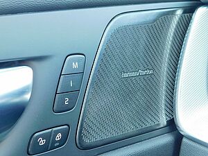 Volvo  T8 AWD Plug-in Hybrid Plus Dark