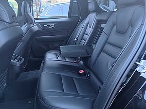 Volvo  B4D AWD Ultimate 'Massagesitze'