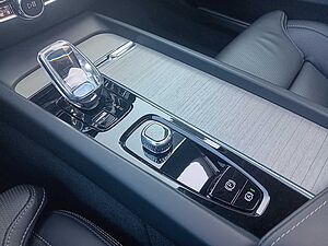 Volvo  B4D AWD Ultimate 'Massagesitze'