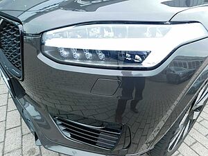 Volvo  T8 AWD Recharge Ultimate Dark