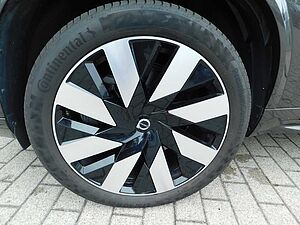 Volvo  T8 AWD Recharge Ultimate Dark