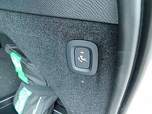 Volvo  T8 AWD Recharge Ultimate Dark