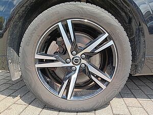 Volvo  B4 D 2WD R-Design 'AHK, ACC'