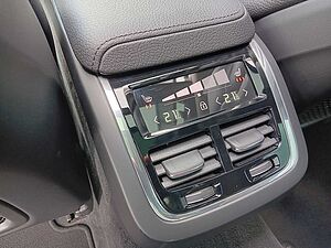 Volvo  B4 D AWD Geartronic Pro