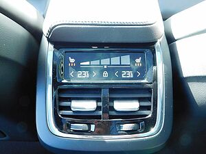 Volvo  B5 D AWD Ultimate Dark
