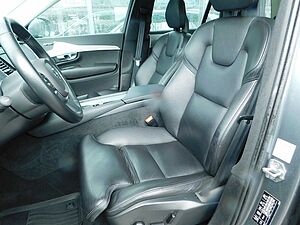 Volvo  D4 AWD Inscription