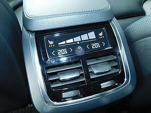 Volvo  D4 AWD Inscription