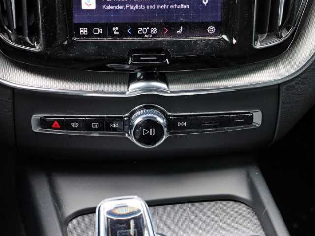 Volvo  Plus Dark