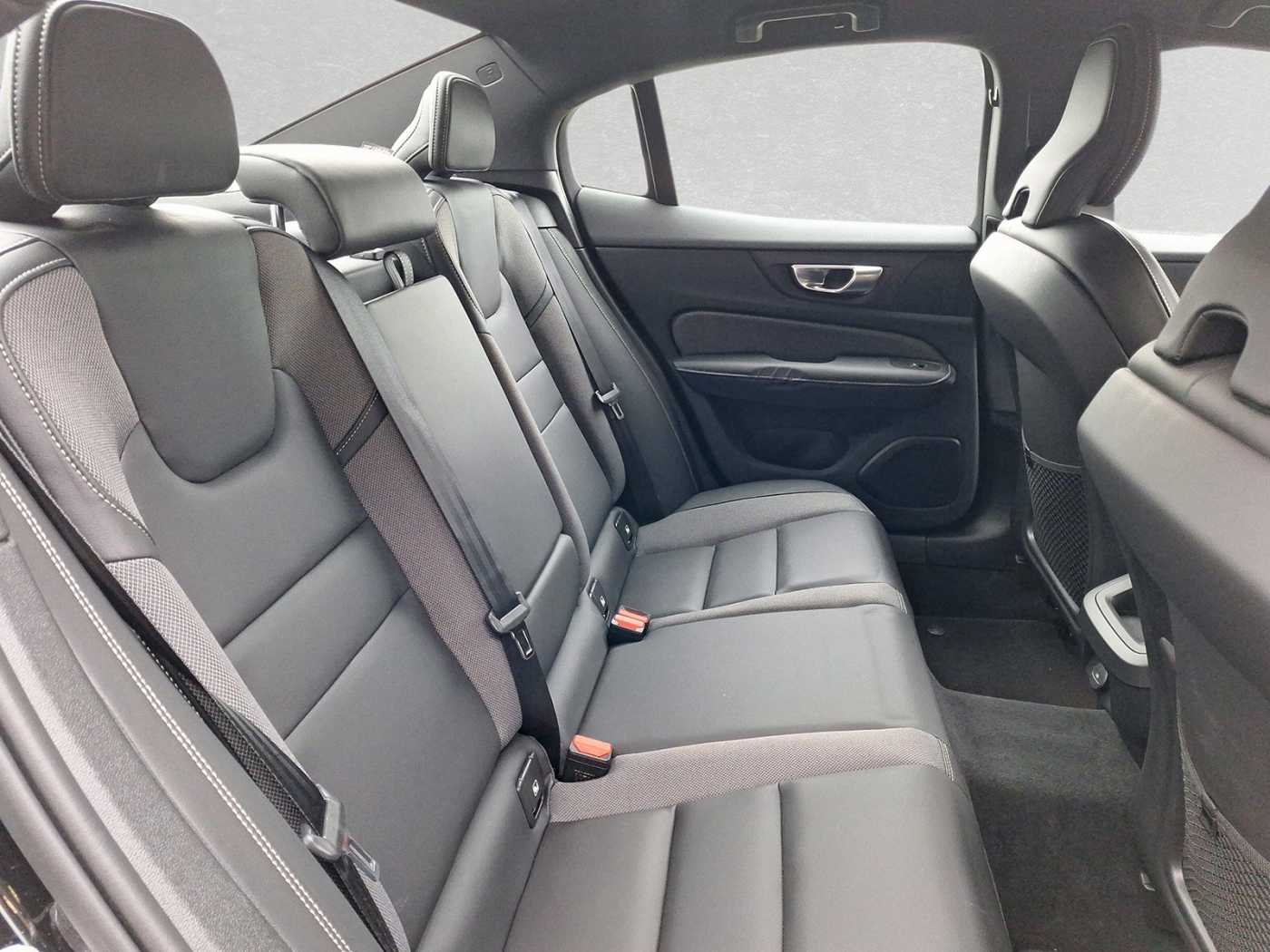 Volvo  S60
