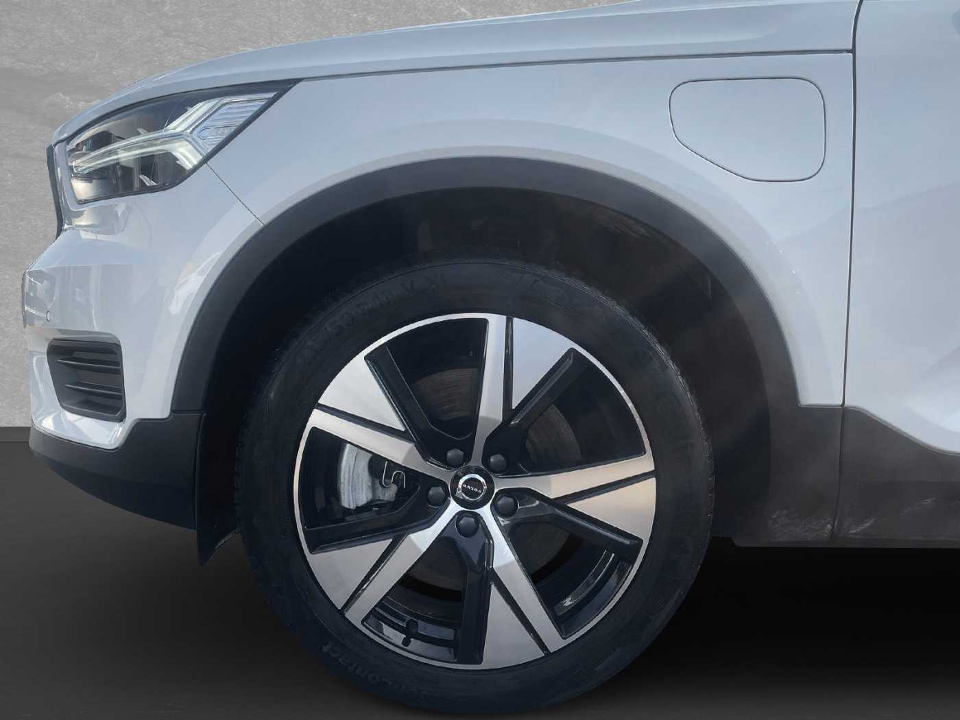Volvo  R Design