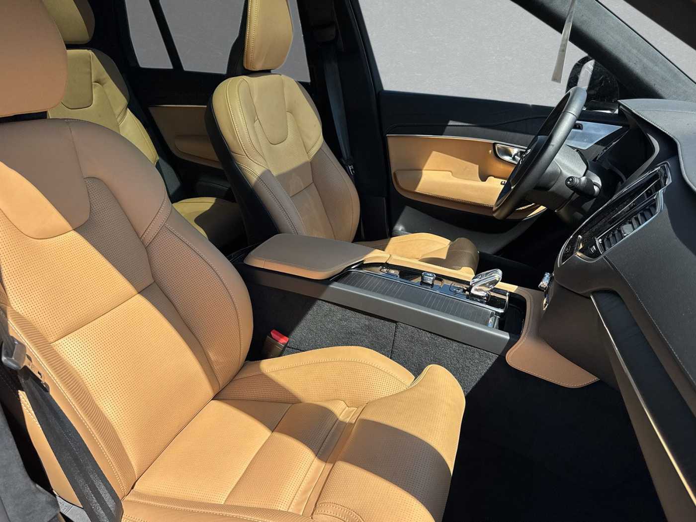 Volvo  Recharge