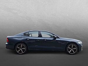 Volvo  Ultimate Dark
