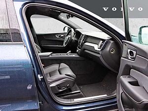 Volvo  Plus Dark