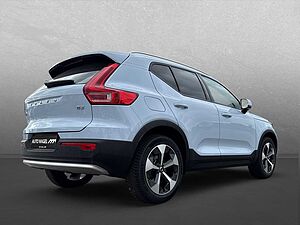 Volvo  XC40