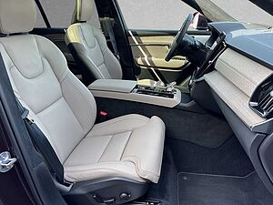 Volvo  XC90 Ultra, T8 AWD Plug-in Hybrid, Elektrisch/Benzin, Bright, 7 Sitze