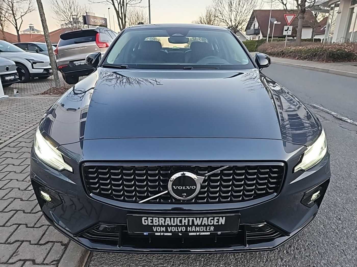 Volvo  B5 AWD Ultimate Dark Standhzg/Akustik-Glas
