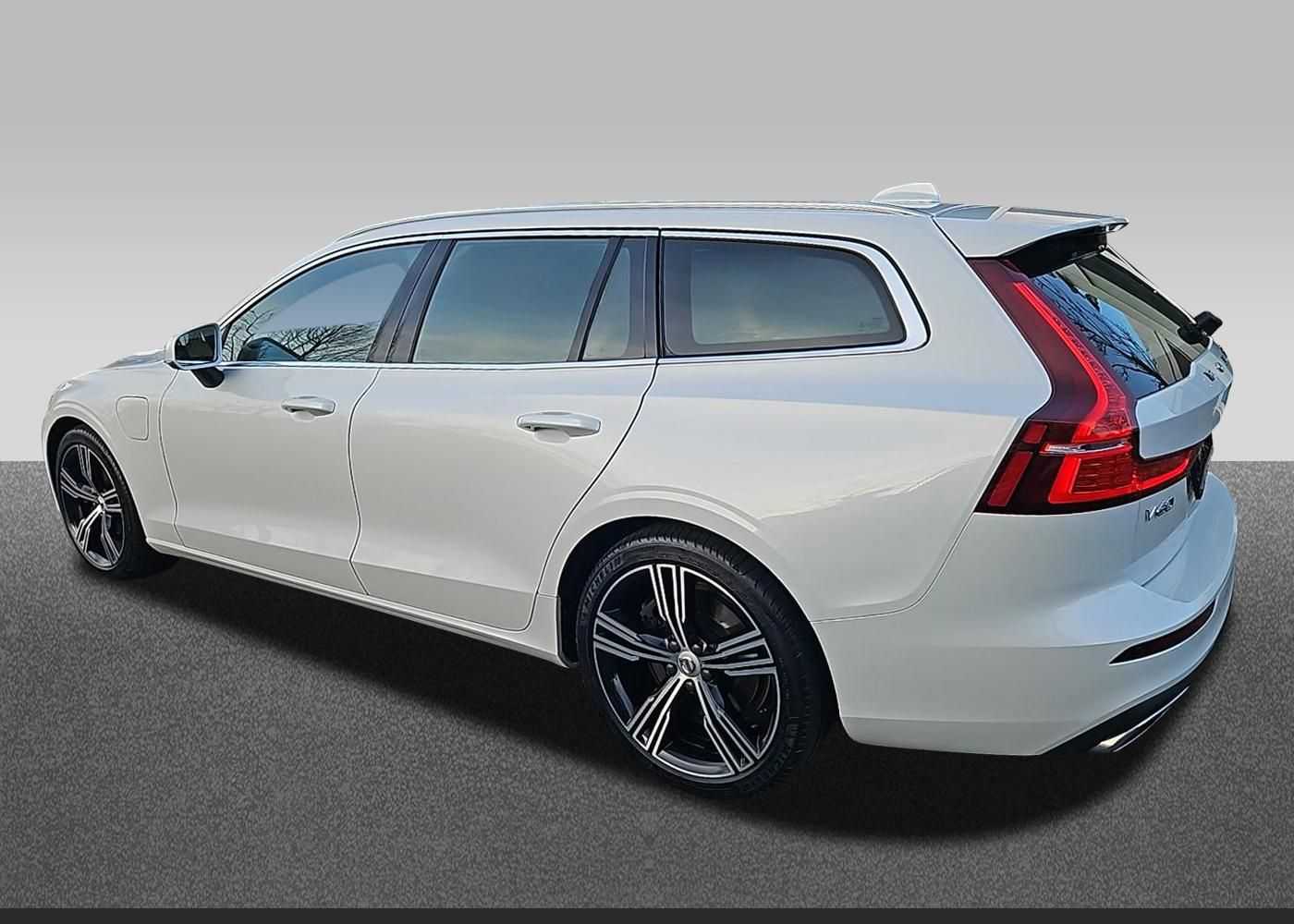 Volvo  T6 AWD Inscription AHZV/Head-Up/ Panorama