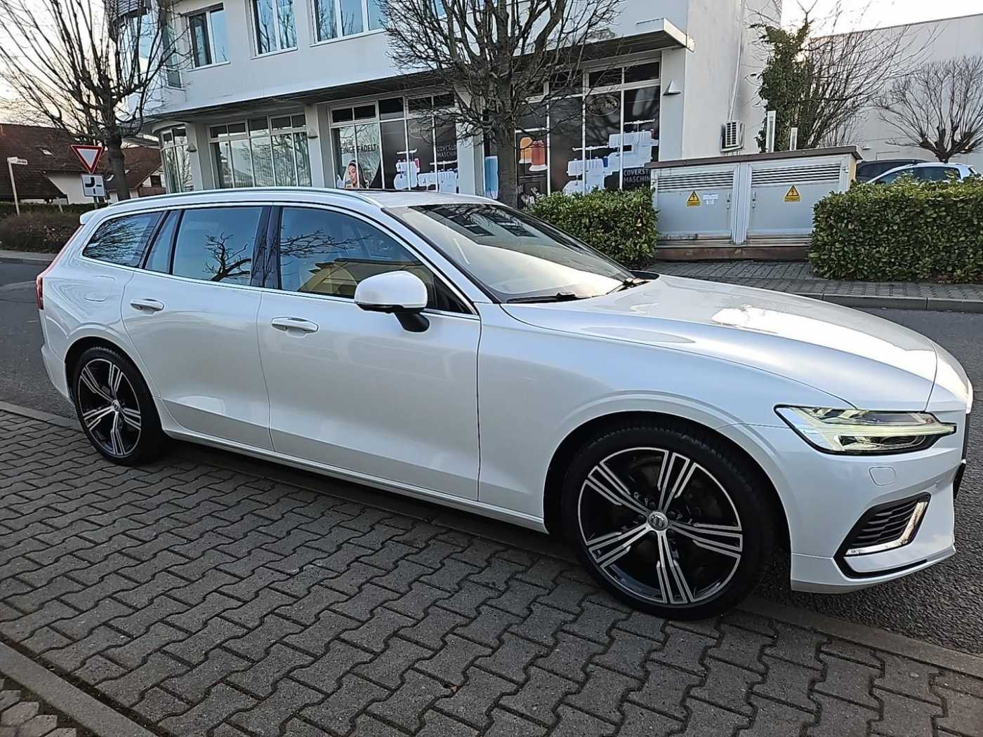 Volvo  T6 AWD Inscription AHZV/Head-Up/ Panorama
