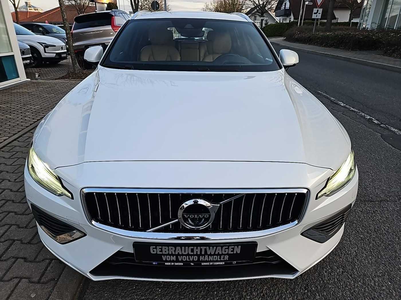 Volvo  T6 AWD Inscription AHZV/Head-Up/ Panorama