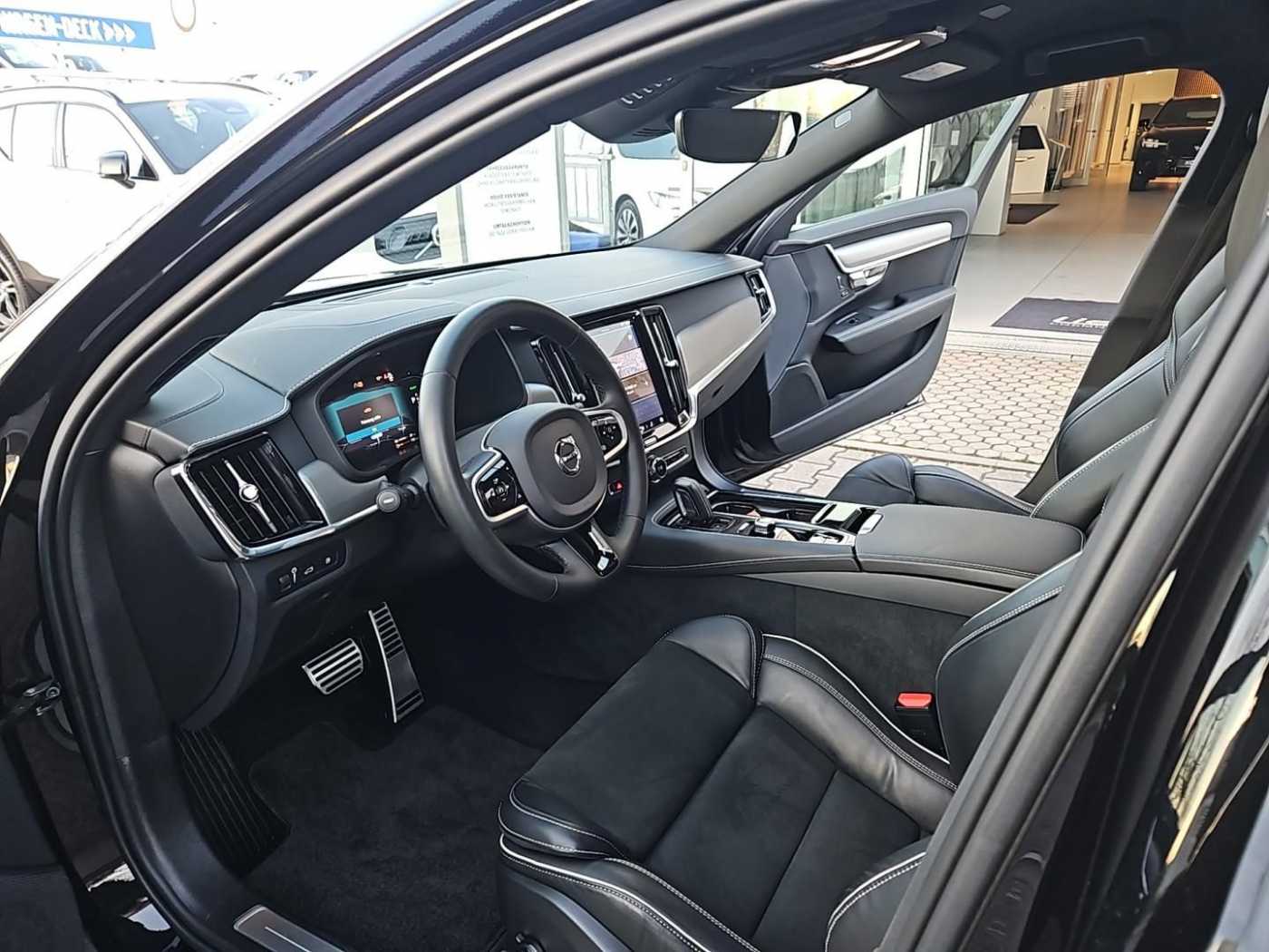 Volvo  T6 AWD Plus Dark ( R-Design) 18,8 KW/h