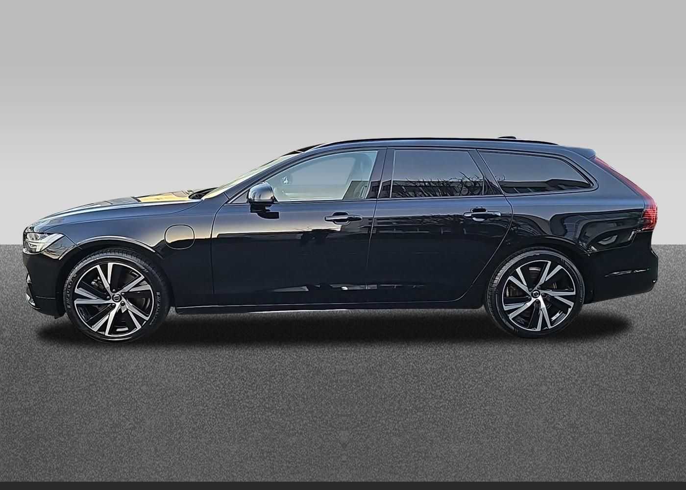 Volvo  T6 AWD Plus Dark ( R-Design) 18,8 KW/h