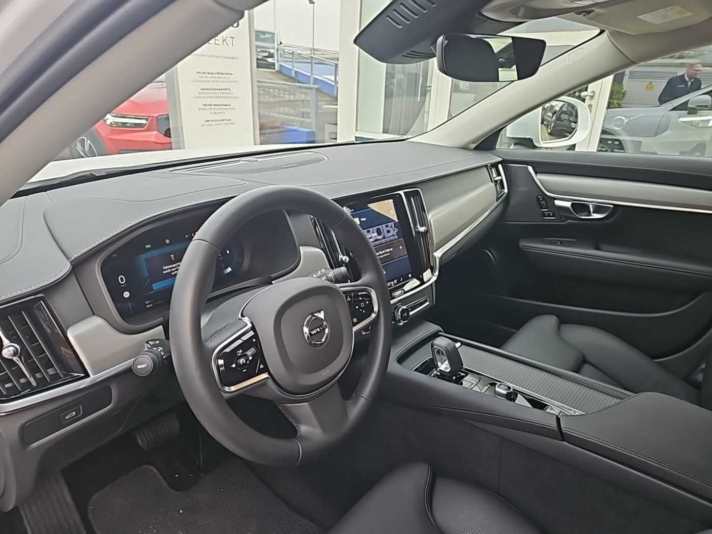 Volvo  B4 CC AWD Plus Four-C /Standhzg.