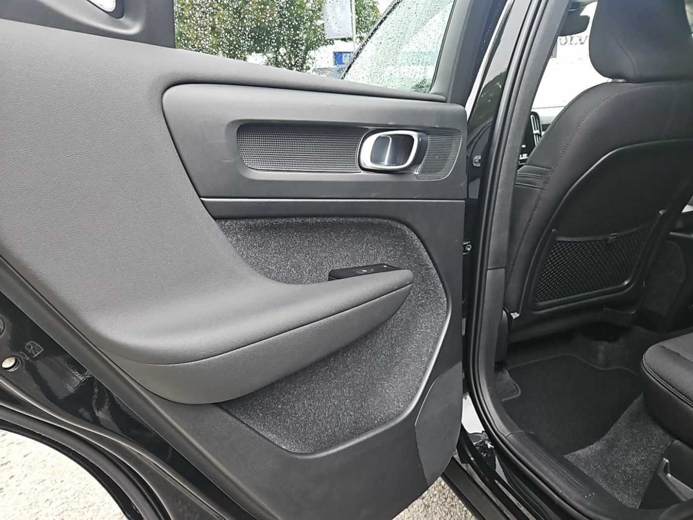 Volvo  T2 Momentum Pro
