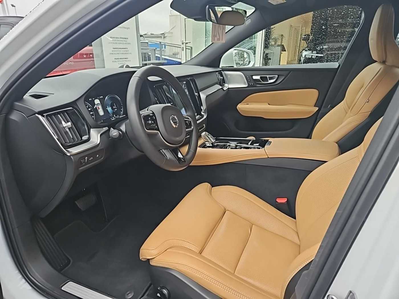 Volvo  T6 AWD Inscription Plug-In SK124