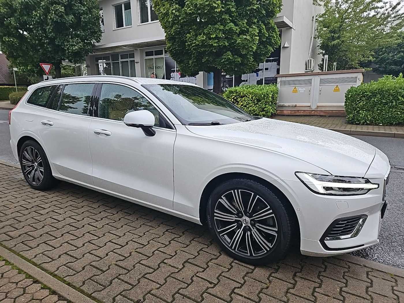 Volvo  T6 AWD Inscription Plug-In SK124