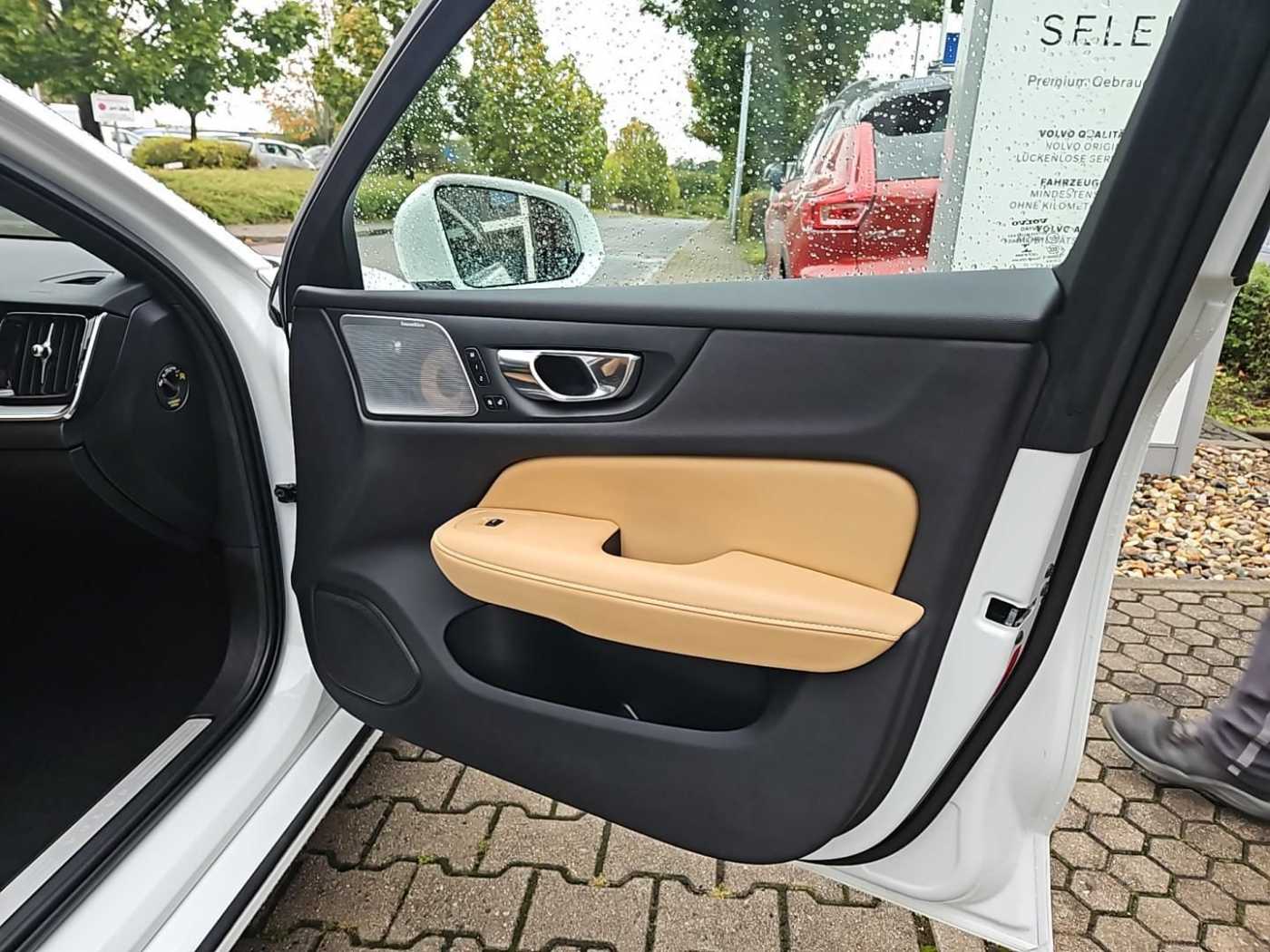 Volvo  T6 AWD Inscription Plug-In SK124