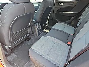 Volvo  T5 R-Design Expression Plug-In