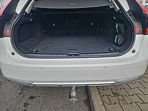 Volvo  B4 CC AWD Plus Four-C / Standhzg. 0,99 Zins!