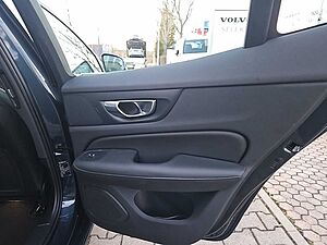 Volvo  B5 AWD Ultimate Dark Standhzg/Akustik-Glas