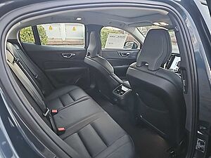 Volvo  B5 AWD Ultimate Dark Standhzg/Akustik-Glas