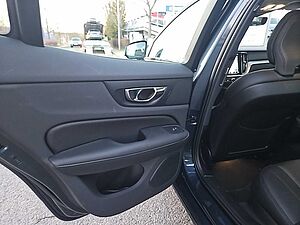Volvo  B5 AWD Ultimate Dark Standhzg/Akustik-Glas