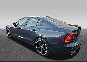 Volvo  B5 AWD Ultimate Dark Standhzg/Akustik-Glas