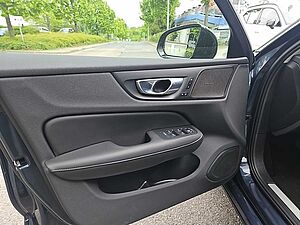 Volvo  B5 AWD Plus Dark Fahr-P. /Licht-P.