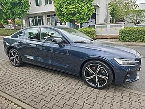 Volvo  B5 AWD Plus Dark Fahr-P. /Licht-P.