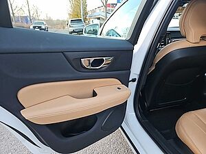 Volvo  T6 AWD Inscription AHZV/Head-Up/ Panorama