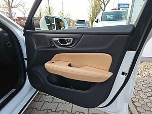 Volvo  T6 AWD Inscription AHZV/Head-Up/ Panorama