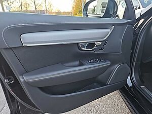 Volvo  T6 AWD Plus Dark ( R-Design) 18,8 KW/h