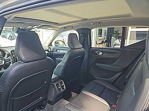 Volvo  B3 Plus Dark Glasdach/20 Zoll Alu/Leder