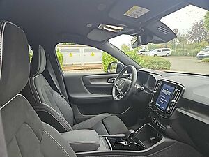 Volvo  Core Recharge Pure Electric SK219