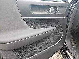 Volvo  Core Recharge Pure Electric SK219